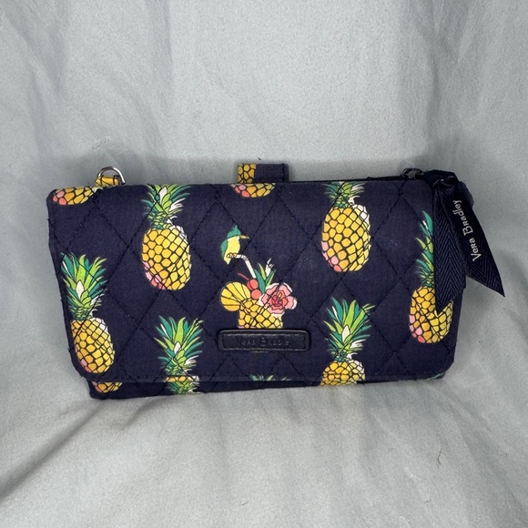 Vera Bradley Pineapple Quilted Wallet Navy Tropical Print - Picture 1 of 6